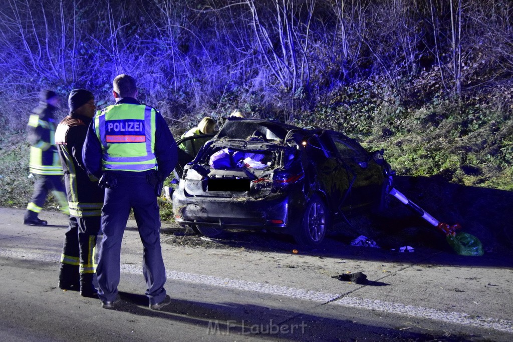 Schwerer VU A 4 Rich Olpe kurz vor AS Koeln Klettenberg P015.JPG - Miklos Laubert